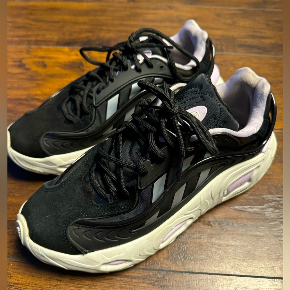 Adidas OZNOVA Oversized Shoes Women Size 8.5 Black/Cream/Purple